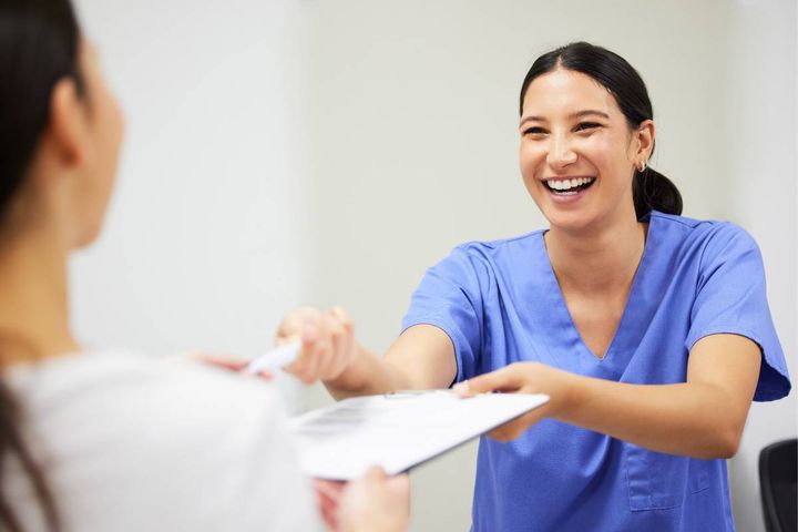A nurse uses her occupational health nurse resume skills.