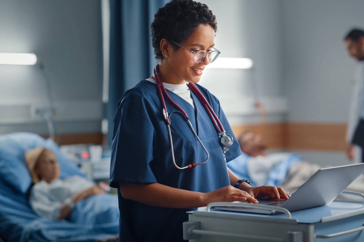 A nurse works in critical care nursing.