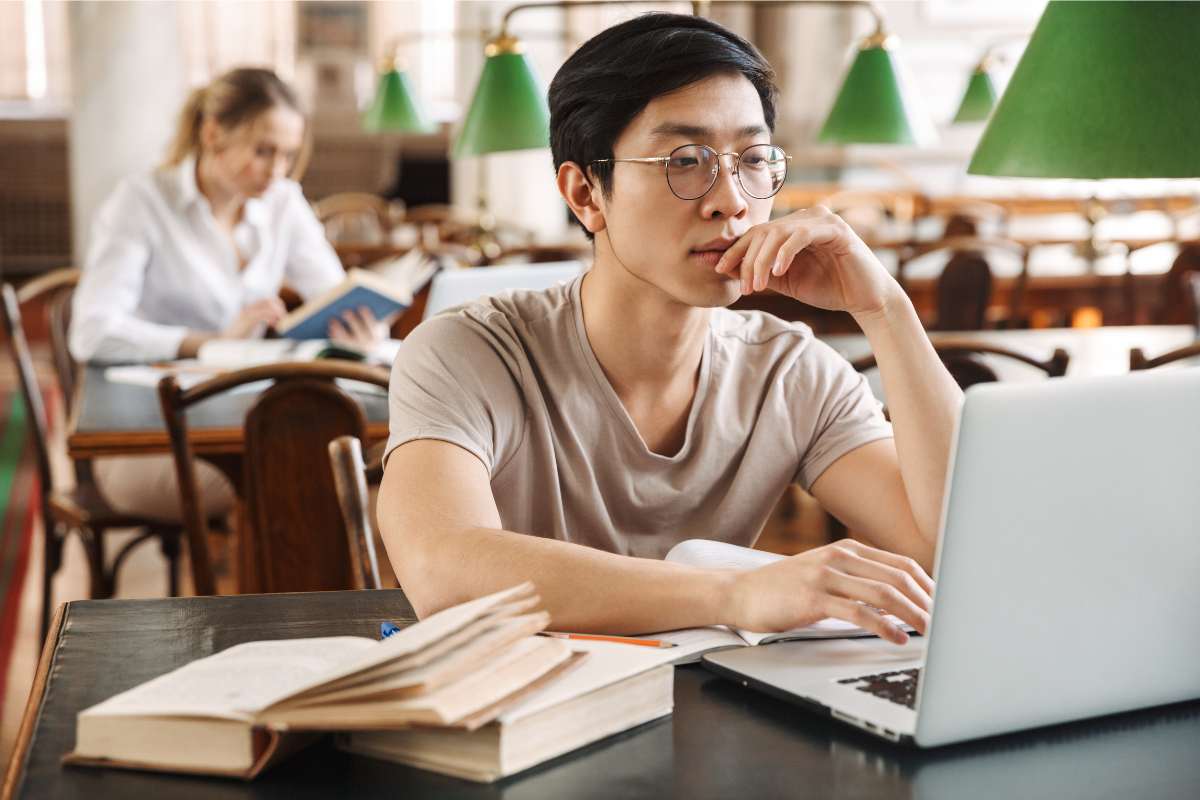 Is Becoming a Medical Librarian Right for You?