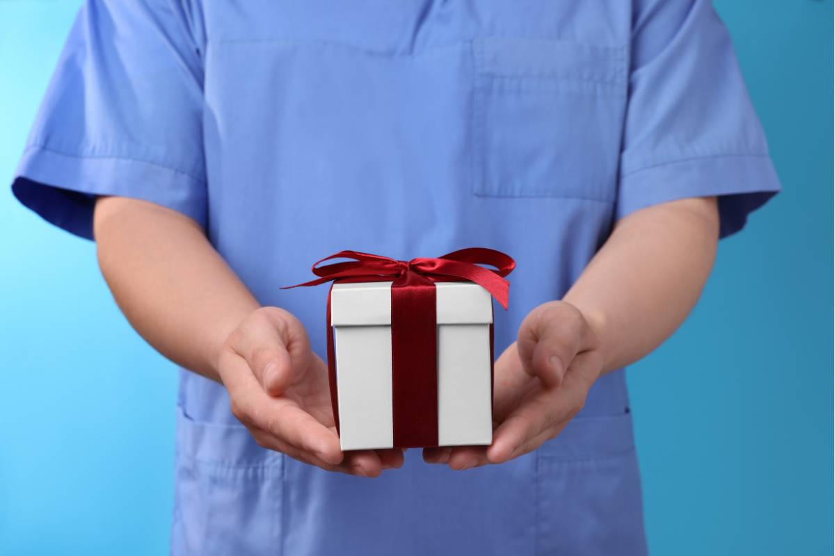 10 Best Nurse Retirement Gifts
